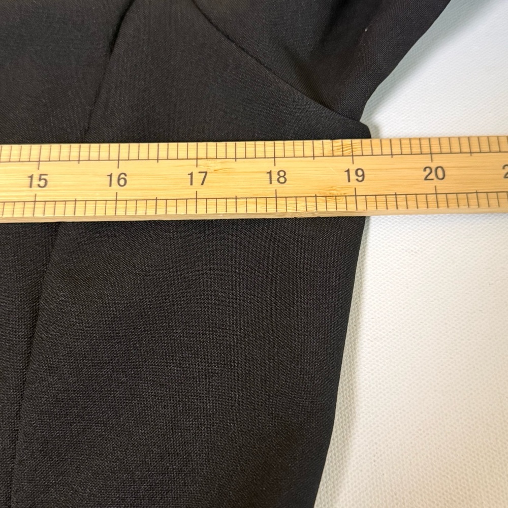 United Colors of Benetton Black Zip Front Jacket Blazer Minimalist Career - Picture 8 of 9